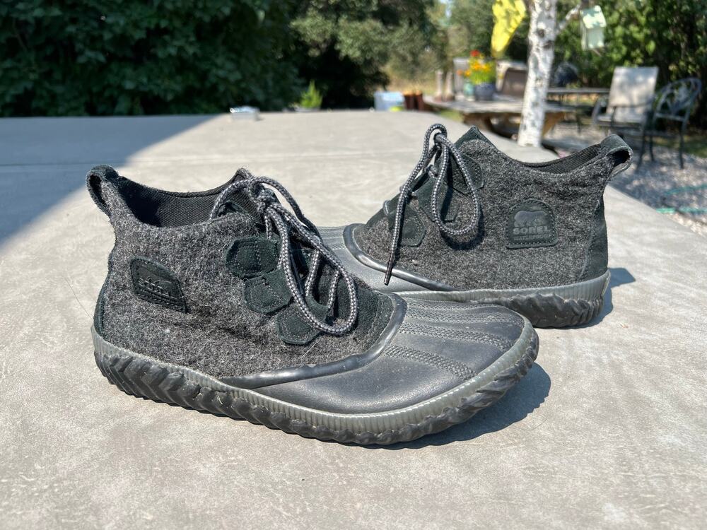 Sorel womens 10 out 'n about plus felt rubber waterproof gray boots winter fall